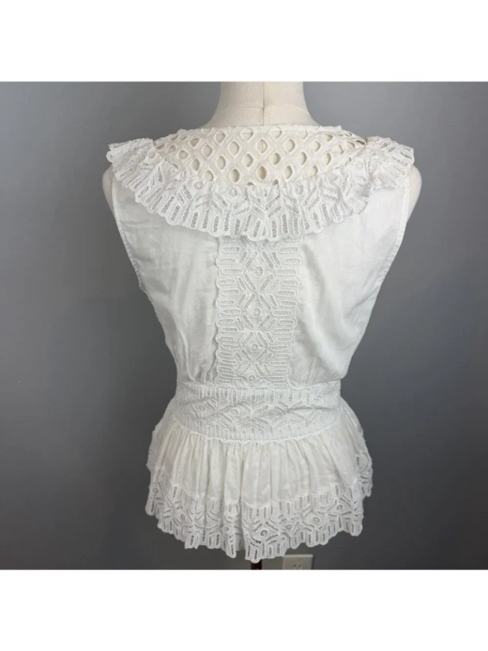 Tory Burch White Eyelet Lace Peplum Top Size 6 Cotton Sleeveless Boho